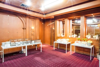 the victory executive residences