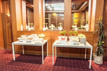 the victory executive residences