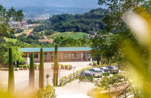 hu norcenni girasole village