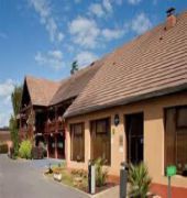 kyriad niort la creche