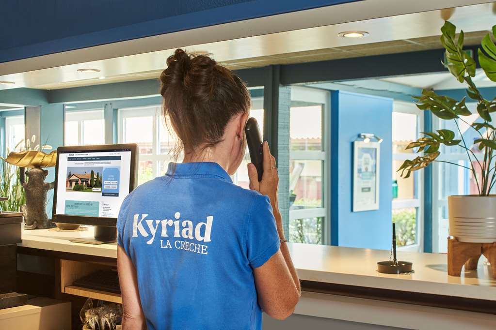 kyriad niort la creche