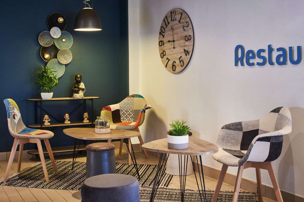 kyriad niort la creche