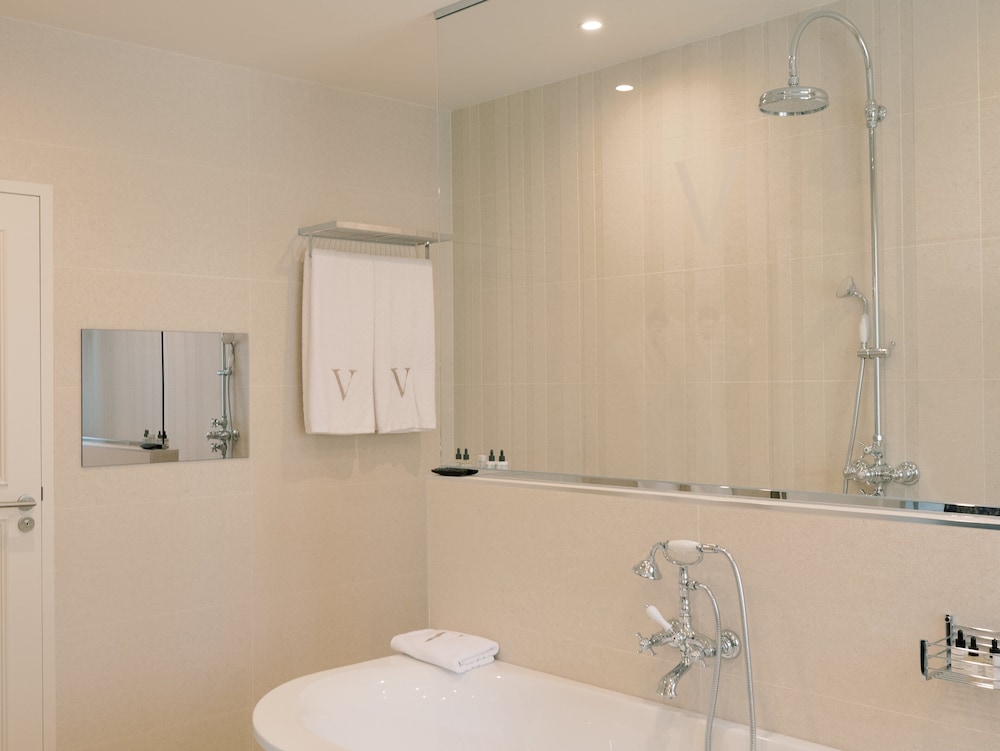 le vallon de valrugues hotel spa and villas