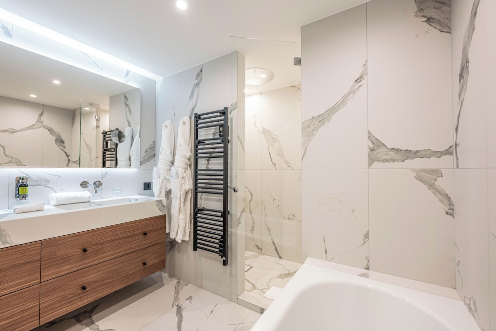 le vallon de valrugues hotel spa and villas