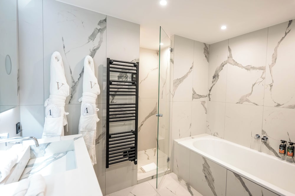 le vallon de valrugues hotel spa and villas