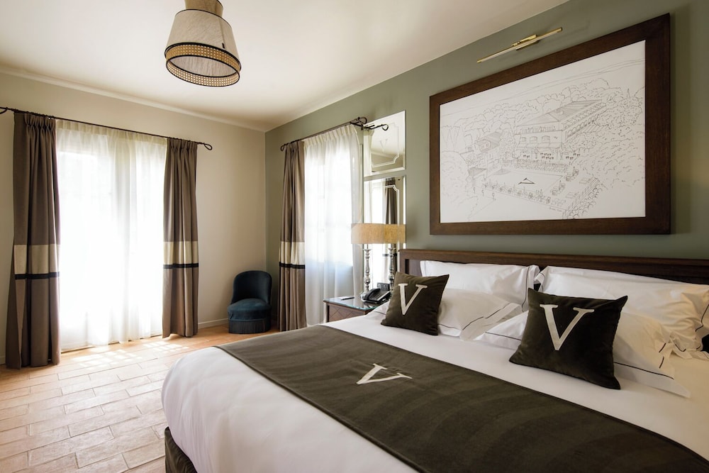 le vallon de valrugues hotel spa and villas