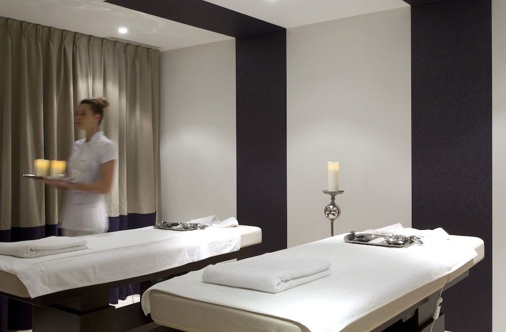 le vallon de valrugues hotel spa and villas