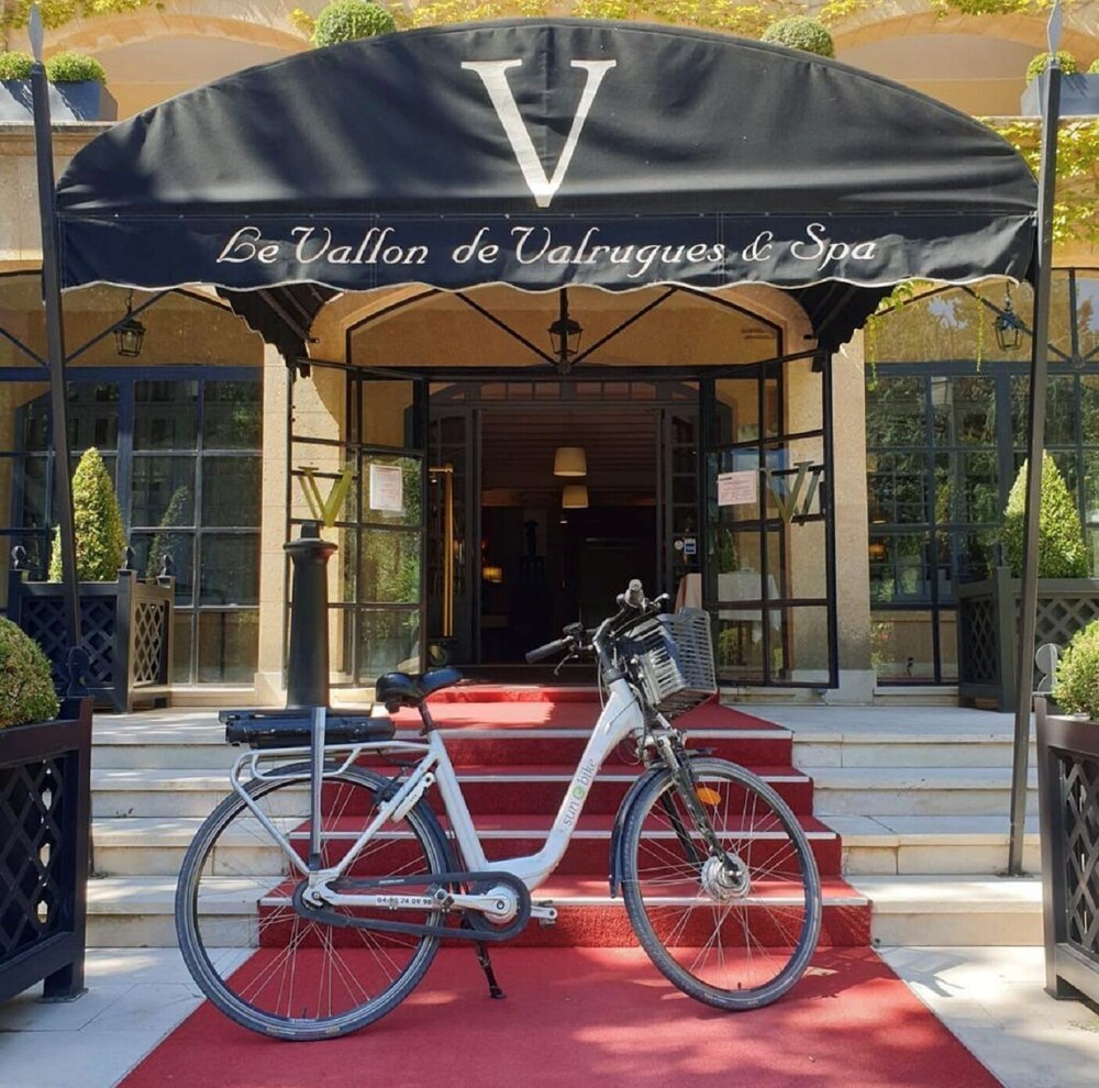 le vallon de valrugues hotel spa and villas