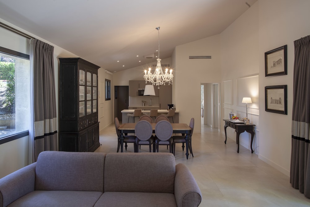 le vallon de valrugues hotel spa and villas