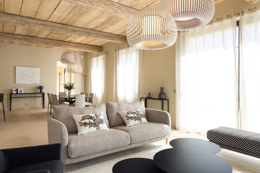 le vallon de valrugues hotel spa and villas