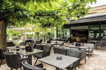 le vallon de valrugues hotel spa and villas