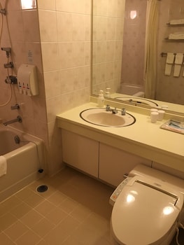 hotel yokohama camelot japan
