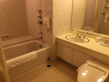 hotel yokohama camelot japan