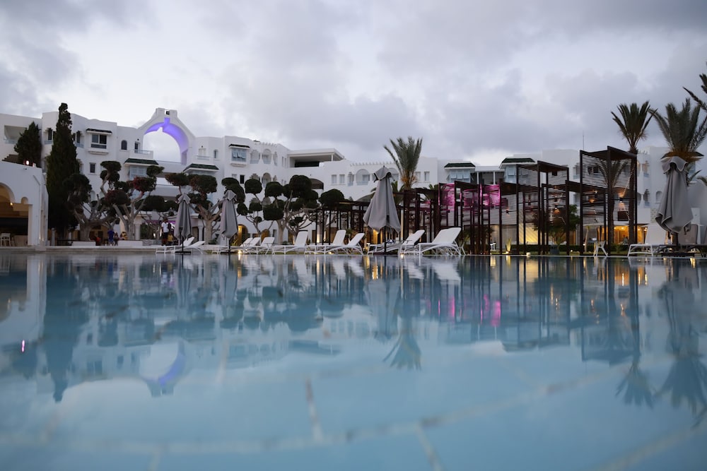 the mirage resort and spa