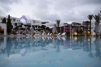 the mirage resort and spa
