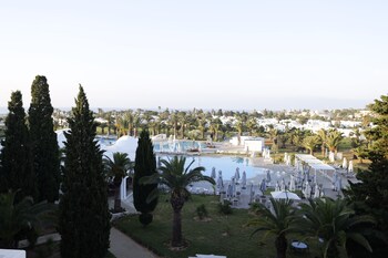 the mirage resort and spa
