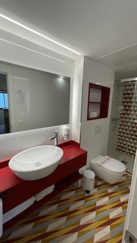 apartamentos poniente playa