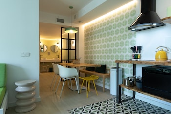 apartamentos poniente playa