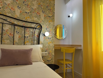 apartamentos poniente playa