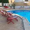 apartamentos poniente playa