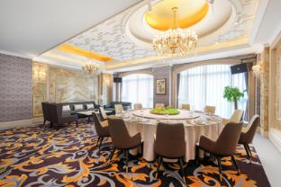 embassador international hotel