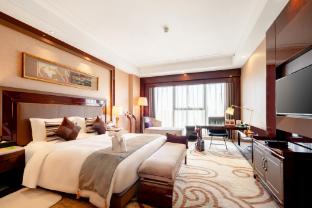 embassador international hotel