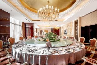 embassador international hotel