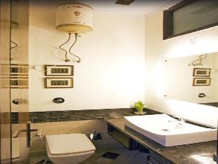 evergreen suites defence colony