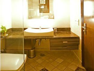 evergreen suites defence colony