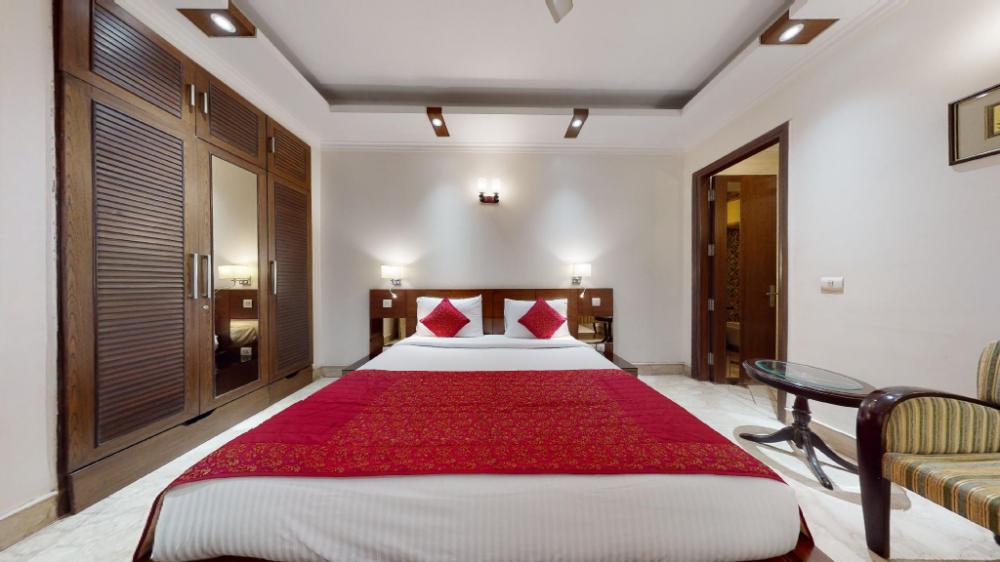 evergreen suites defence colony