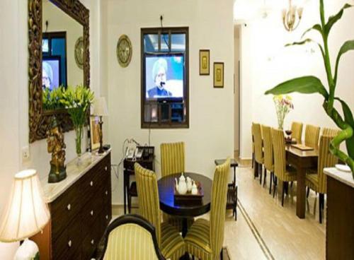 evergreen suites defence colony
