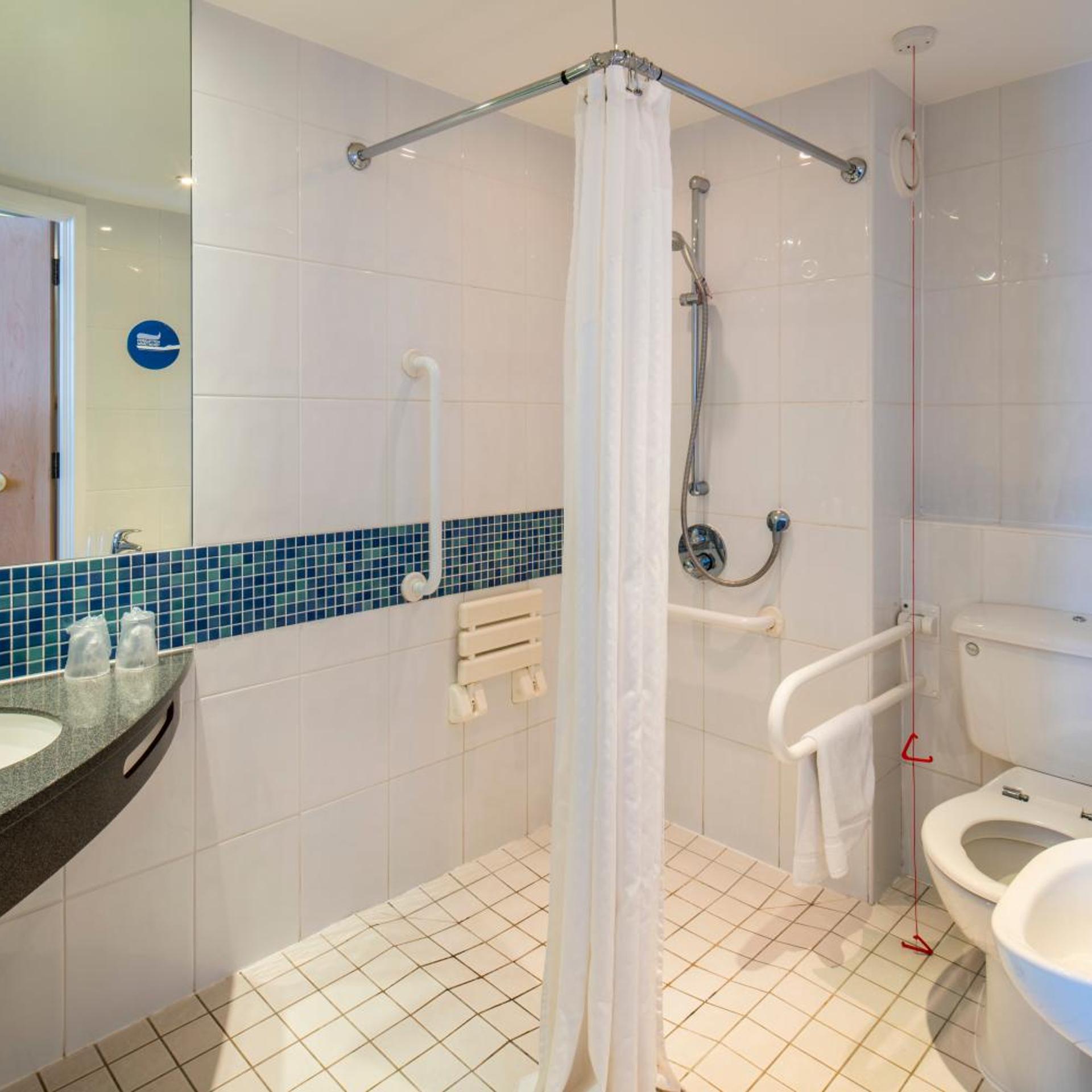holiday inn express leicester city an ihg hotel