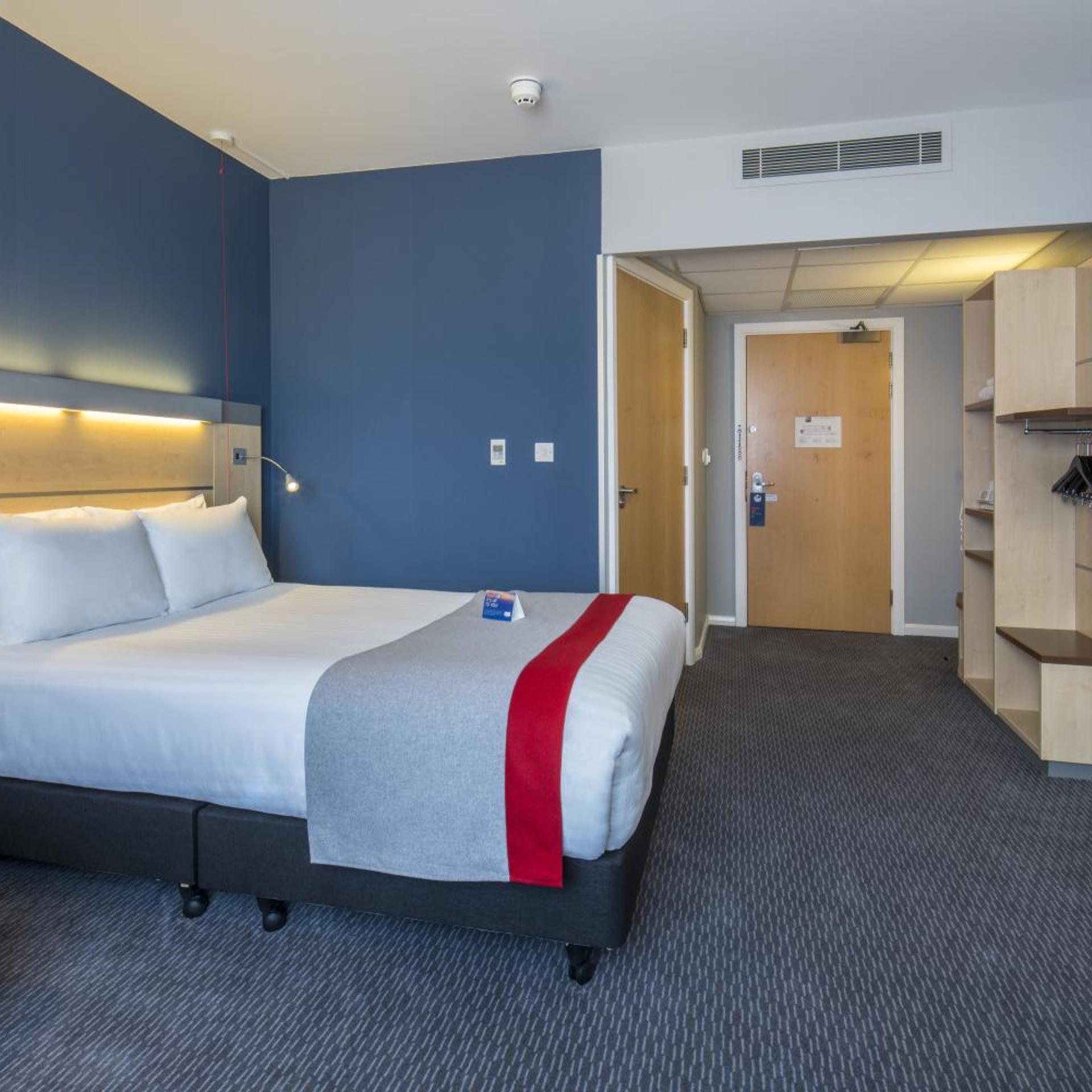 holiday inn express leicester city an ihg hotel