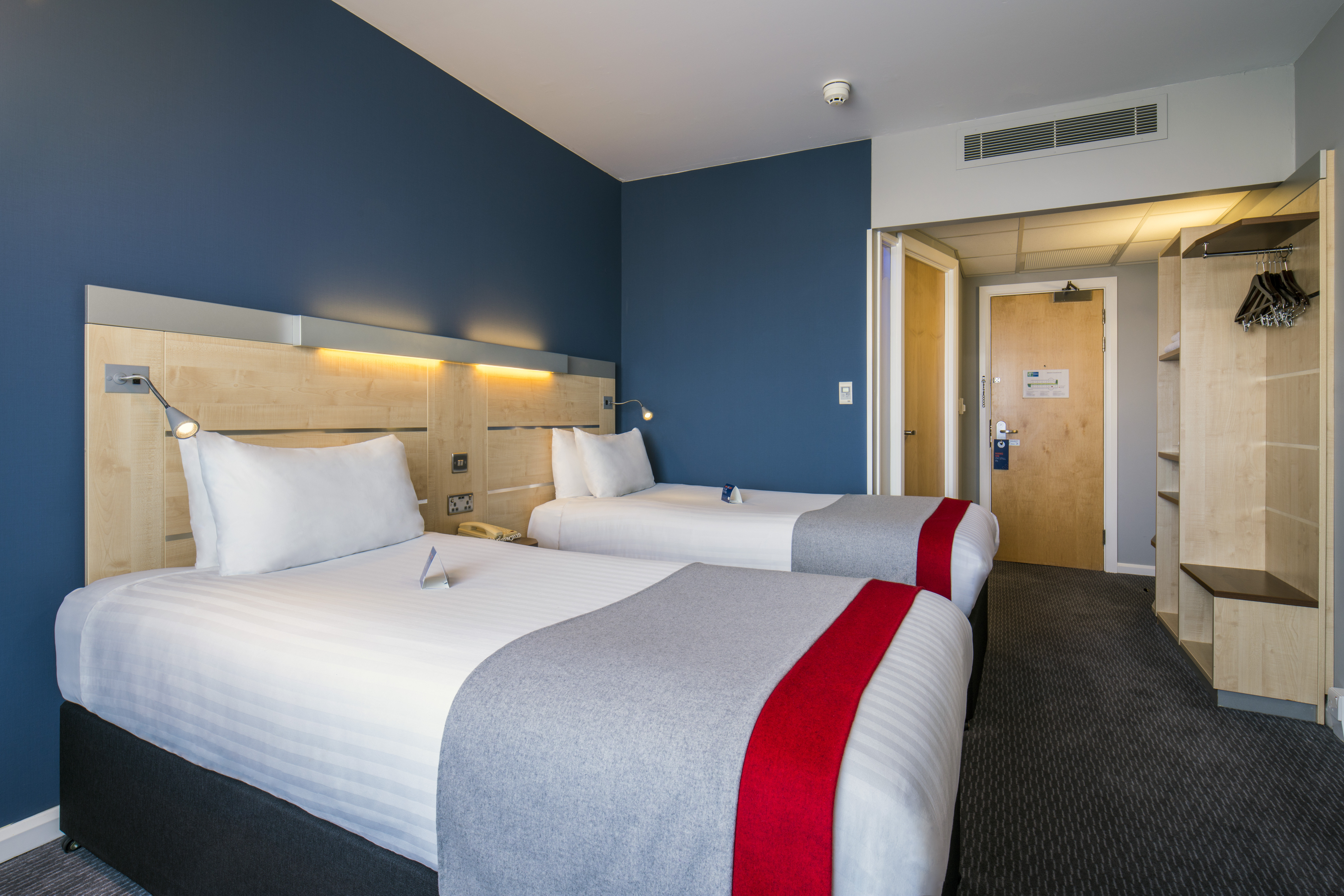 holiday inn express leicester city an ihg hotel
