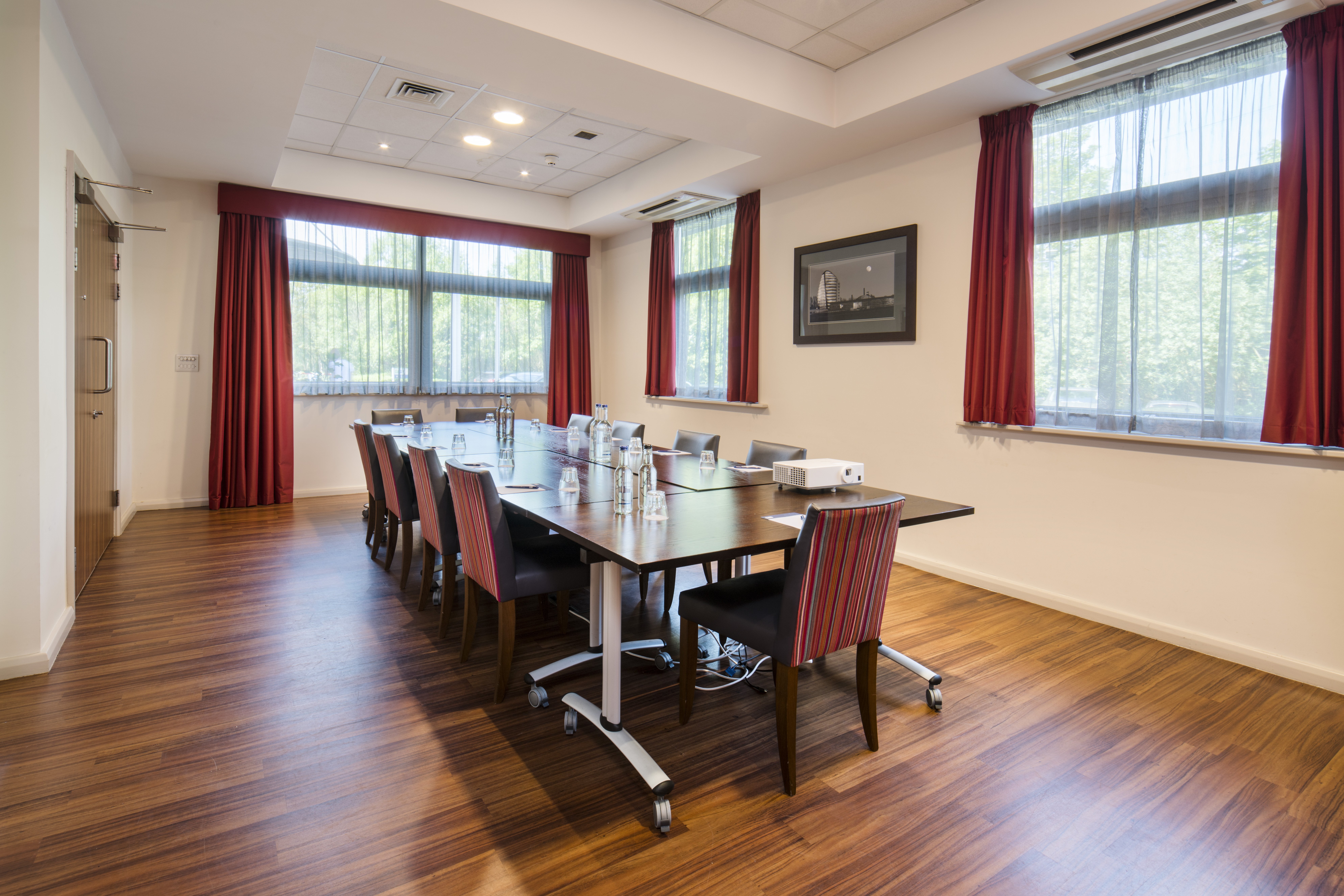 holiday inn express leicester city an ihg hotel