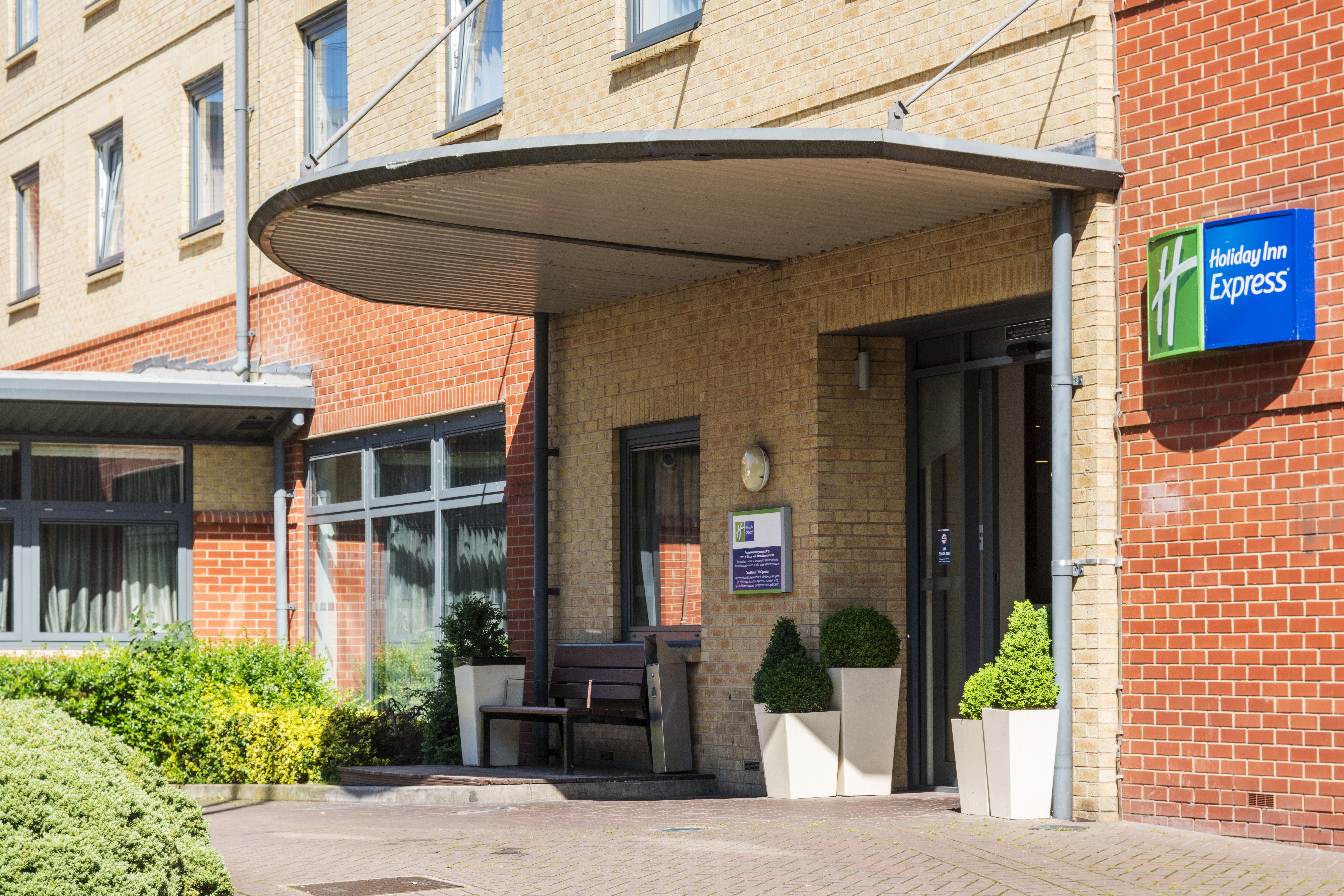 holiday inn express leicester city an ihg hotel