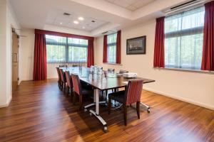 holiday inn express leicester city an ihg hotel