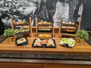 holiday inn express leicester city an ihg hotel