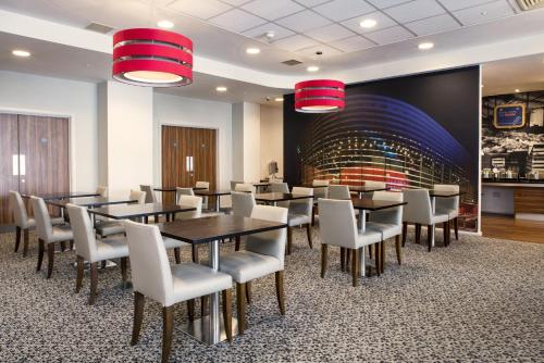 holiday inn express leicester city an ihg hotel