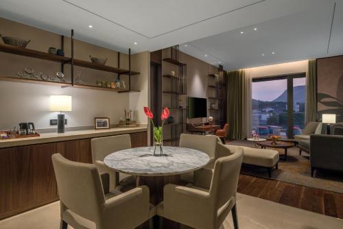 radisson blu hotel and spa nashik