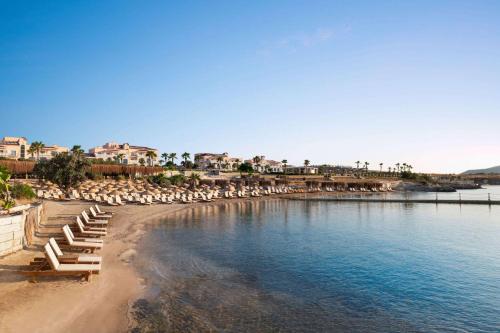 doubletree by hilton cesme alacati beach resort