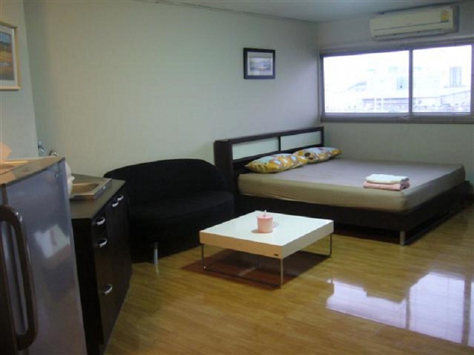 dmk donmueang airport guesthouse