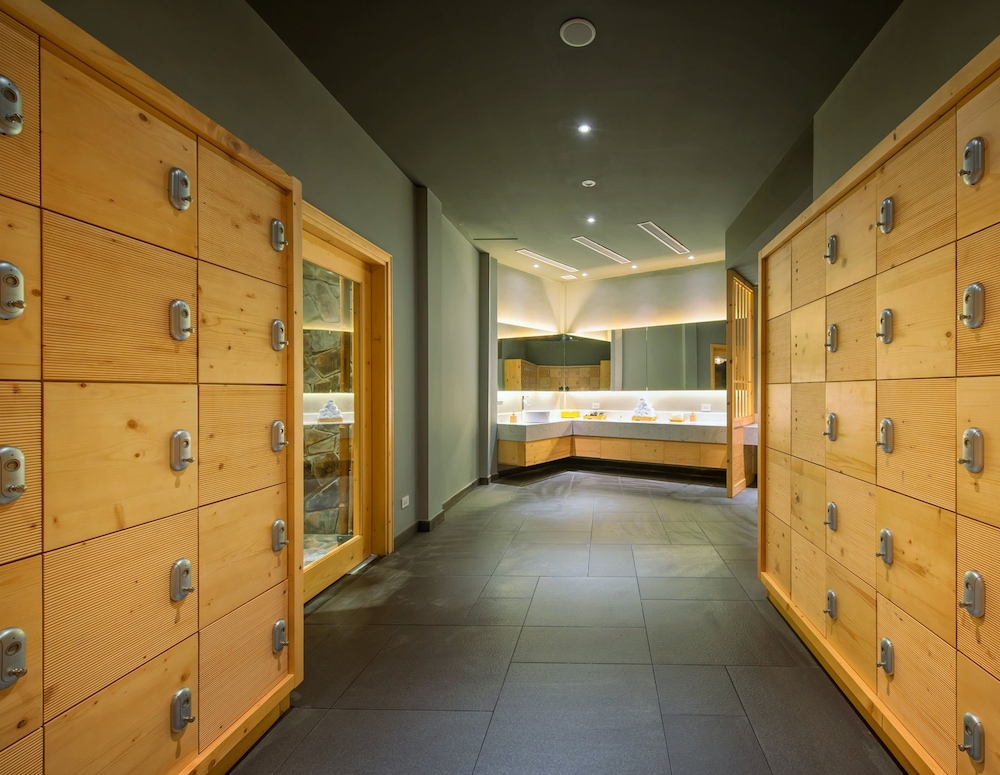 alba wellness resort by fusion