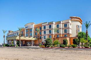 comfort suites glendale state farm stadium area