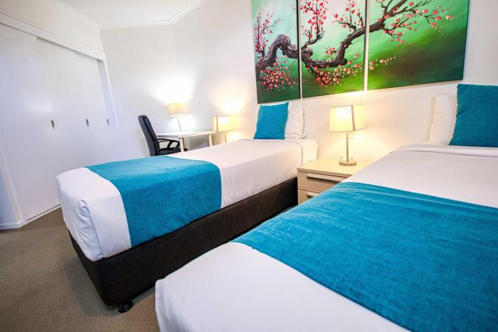 central dockside apartment hotel