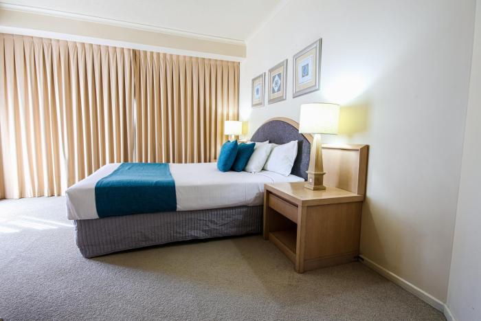 central dockside apartment hotel