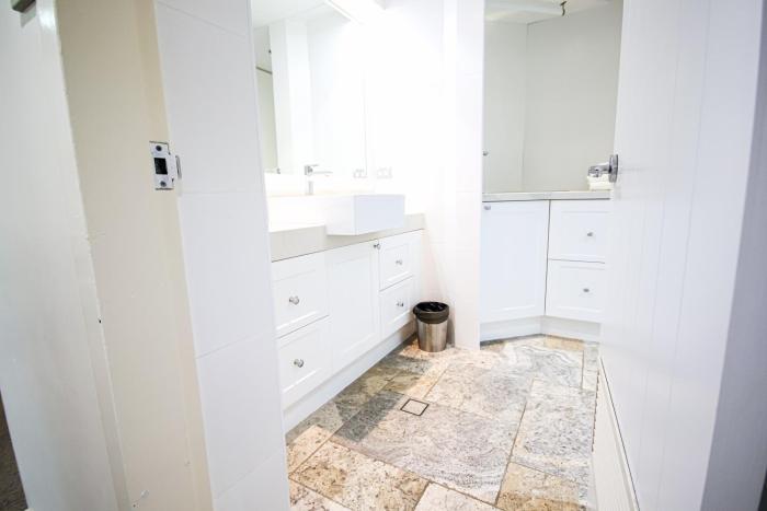 central dockside apartment hotel