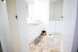 central dockside apartment hotel