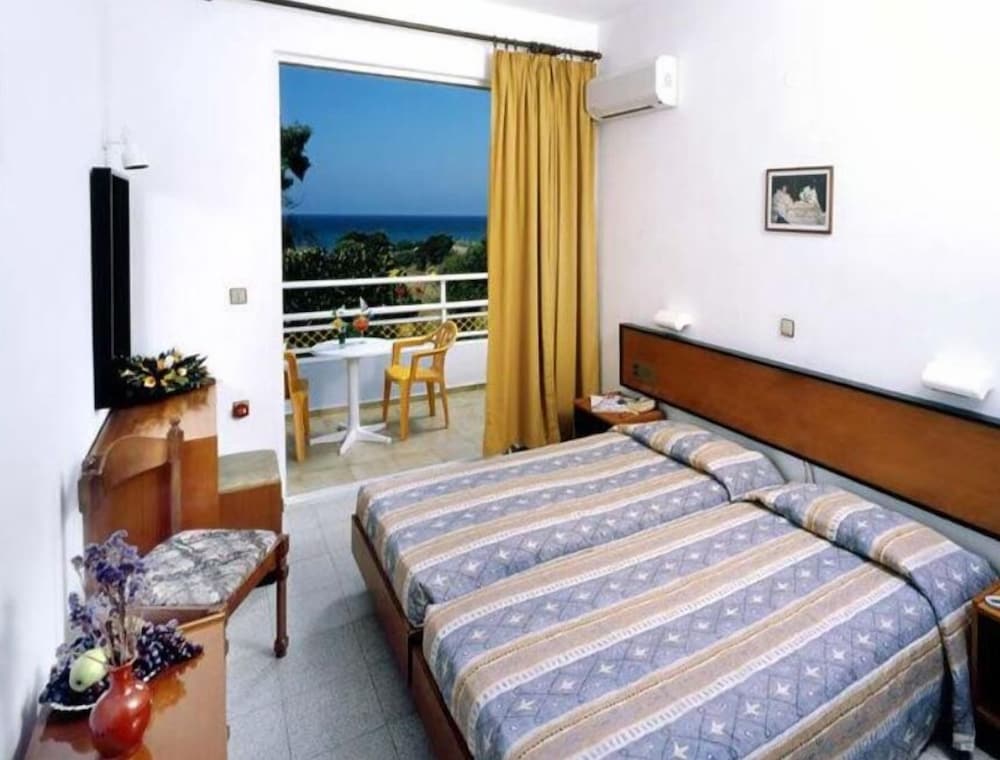 asterias bay theologos