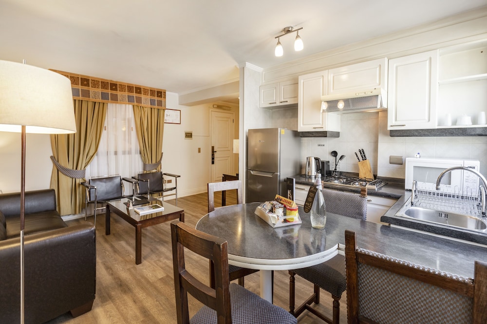 park plaza apartments